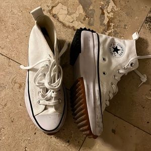 Platform converse